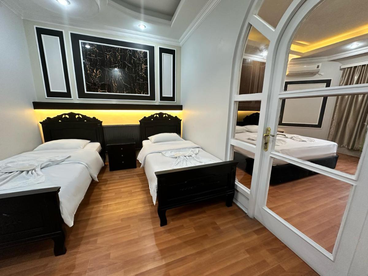 My Metropol Hotel Μπατούμι Εξωτερικό φωτογραφία