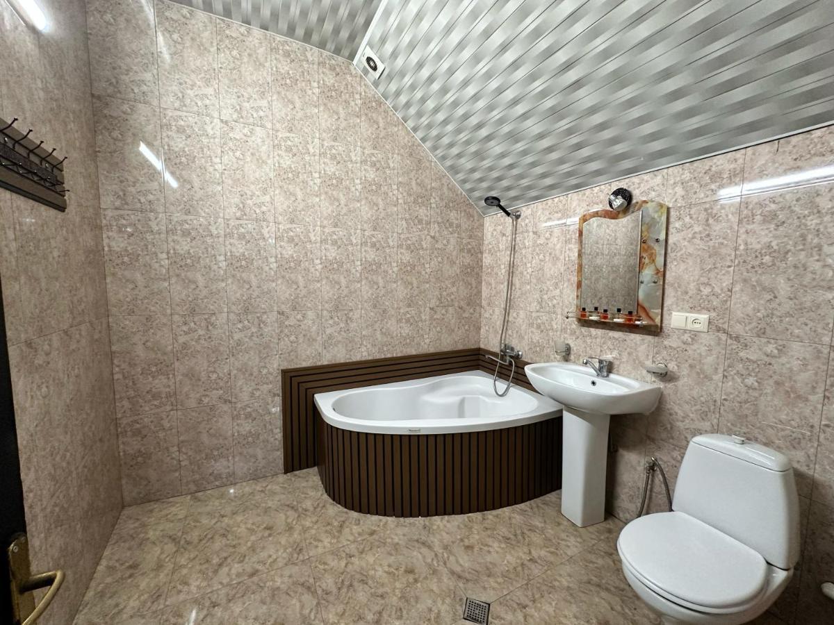 My Metropol Hotel Μπατούμι Εξωτερικό φωτογραφία
