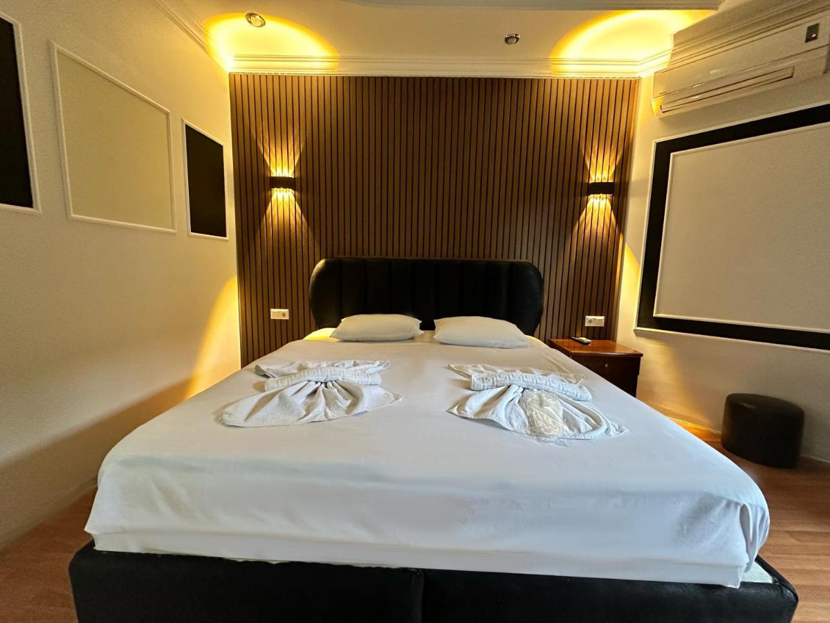 My Metropol Hotel Μπατούμι Εξωτερικό φωτογραφία