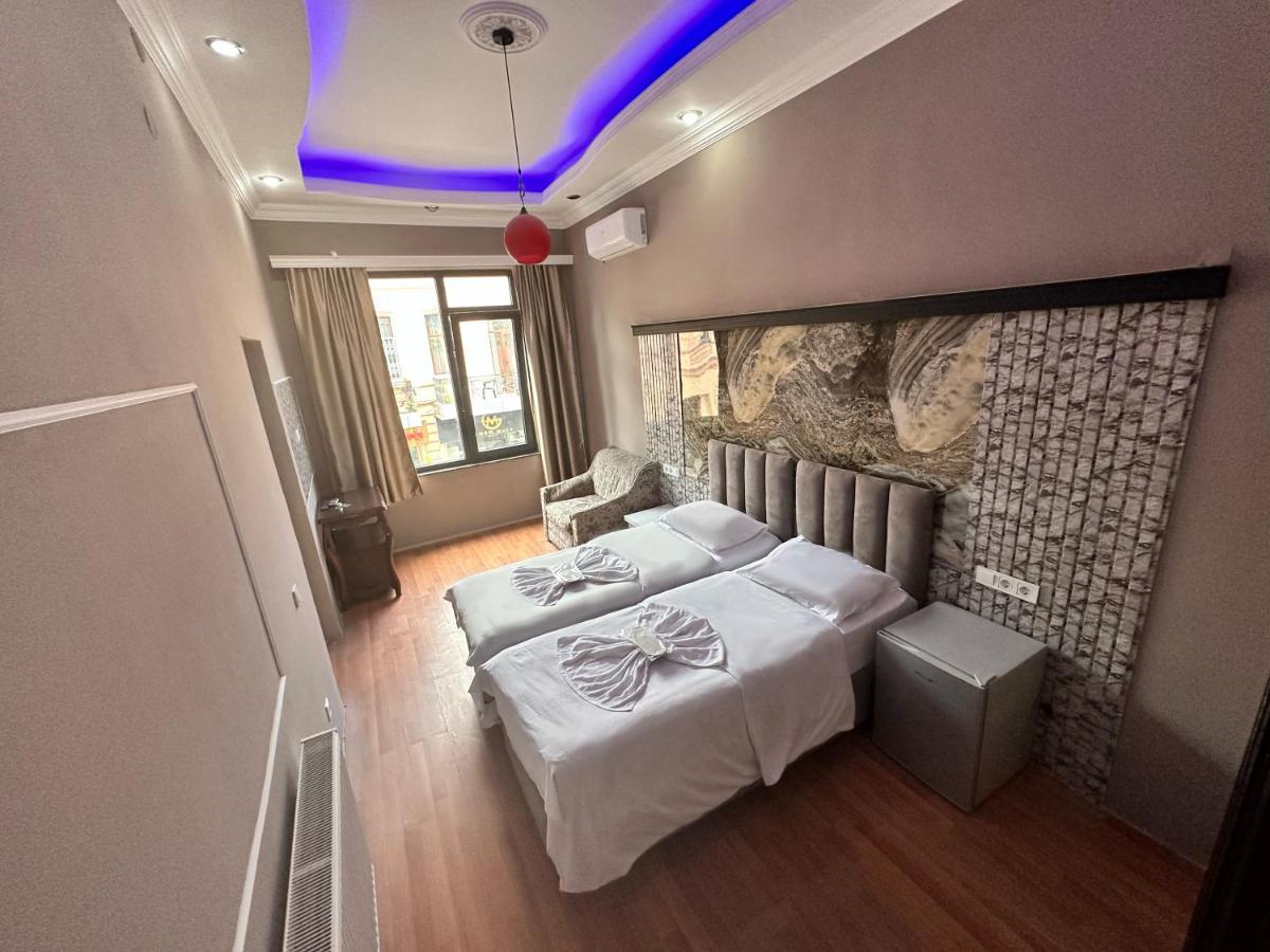 My Metropol Hotel Μπατούμι Εξωτερικό φωτογραφία
