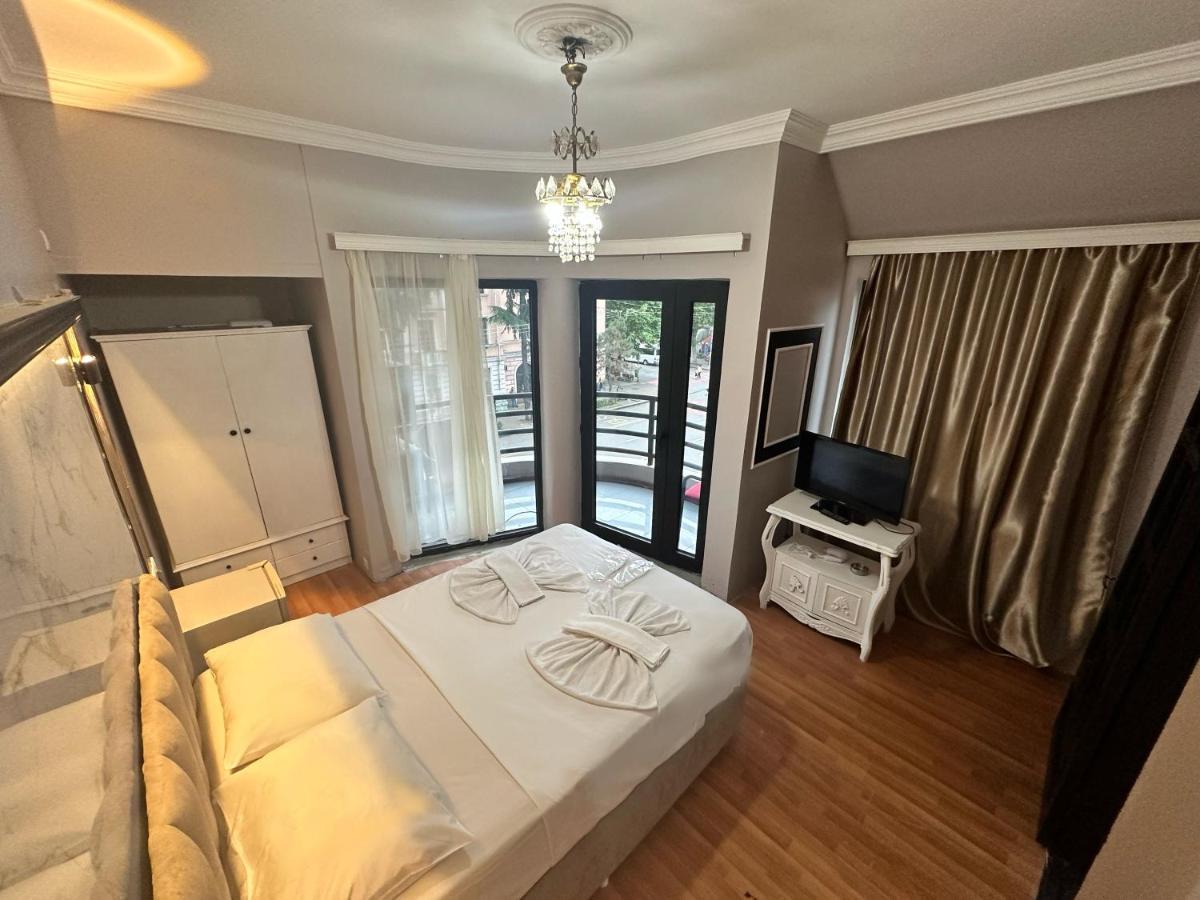 My Metropol Hotel Μπατούμι Εξωτερικό φωτογραφία