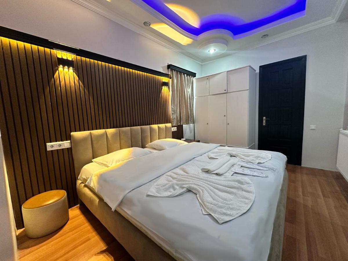 My Metropol Hotel Μπατούμι Εξωτερικό φωτογραφία