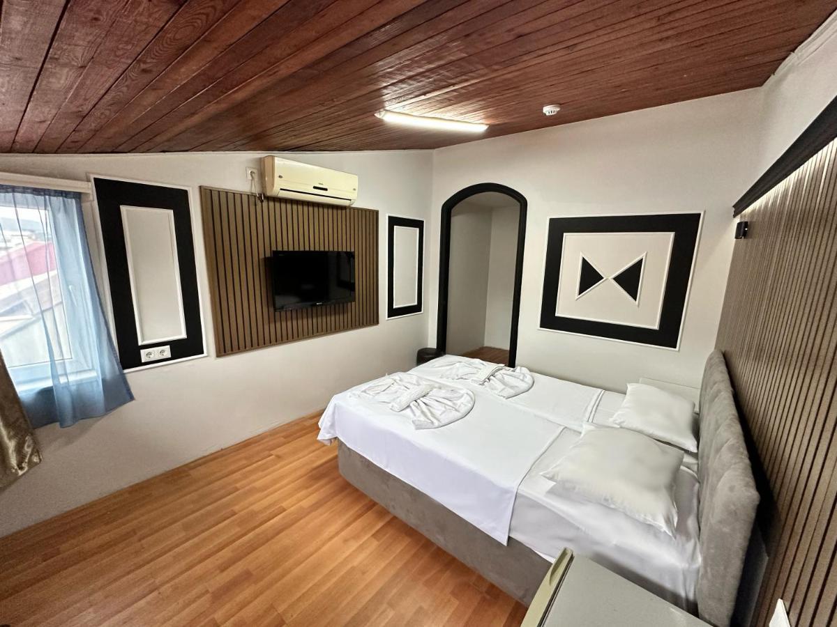 My Metropol Hotel Μπατούμι Εξωτερικό φωτογραφία
