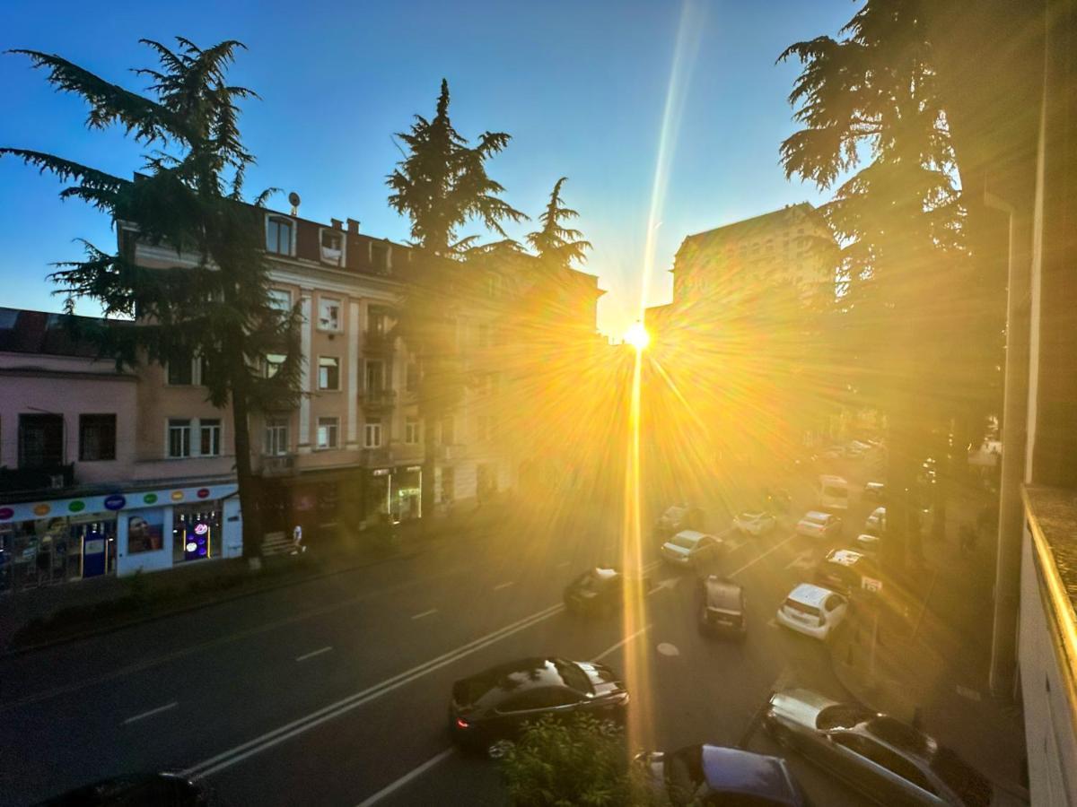 My Metropol Hotel Μπατούμι Εξωτερικό φωτογραφία